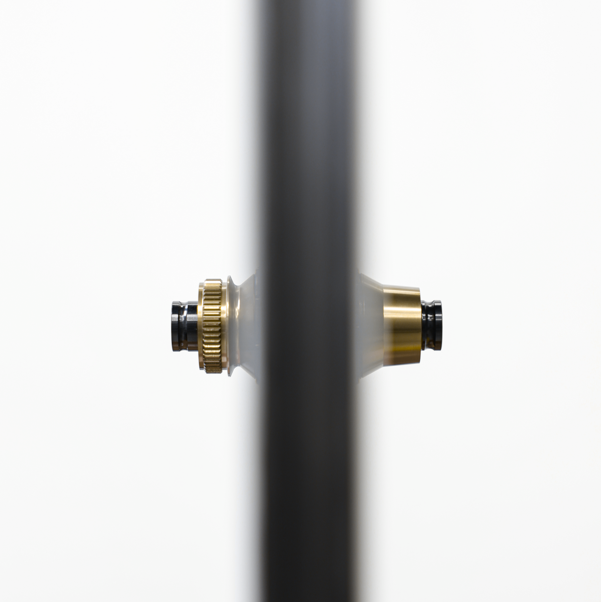 Monókeros Poseidon — rim profile detail