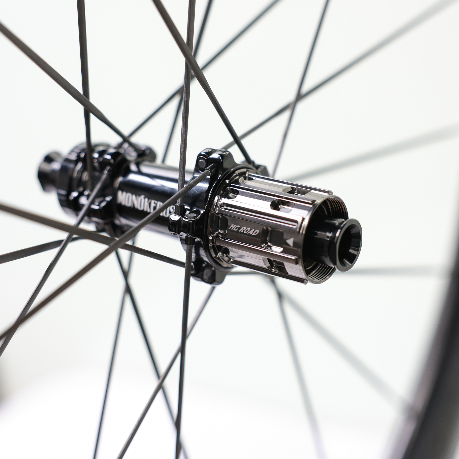 Monókeros Ares — rim detail