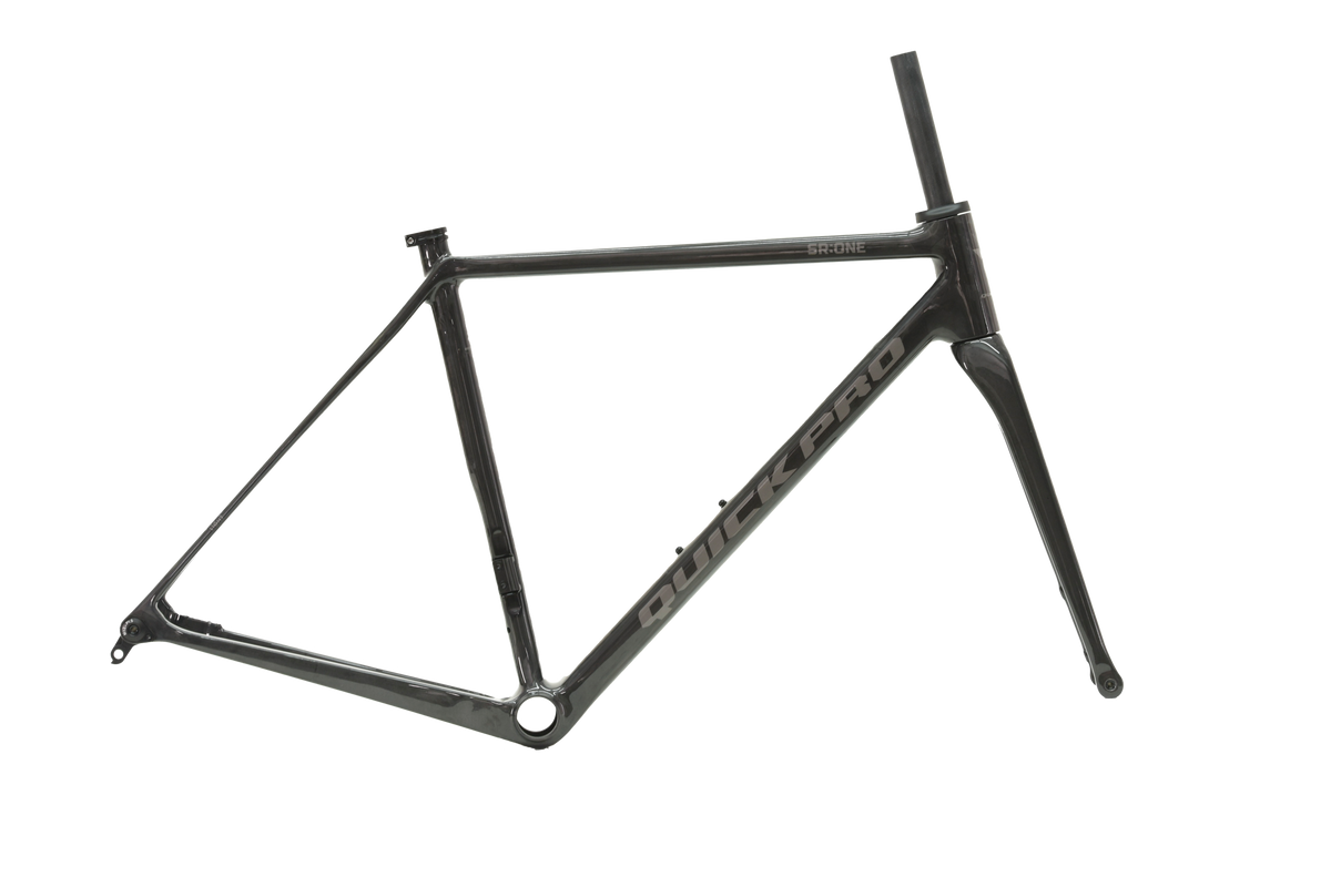 Colorway: Raw Carbon
