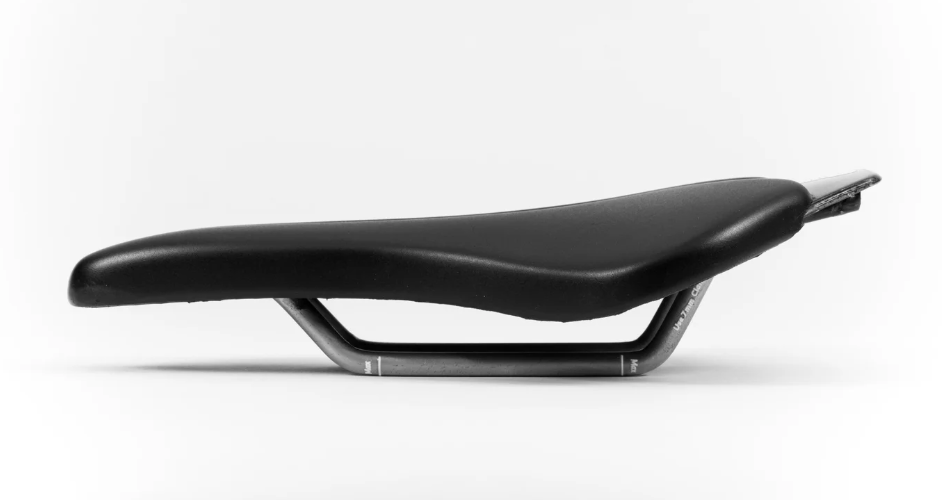 Wove Mags METAL Saddle