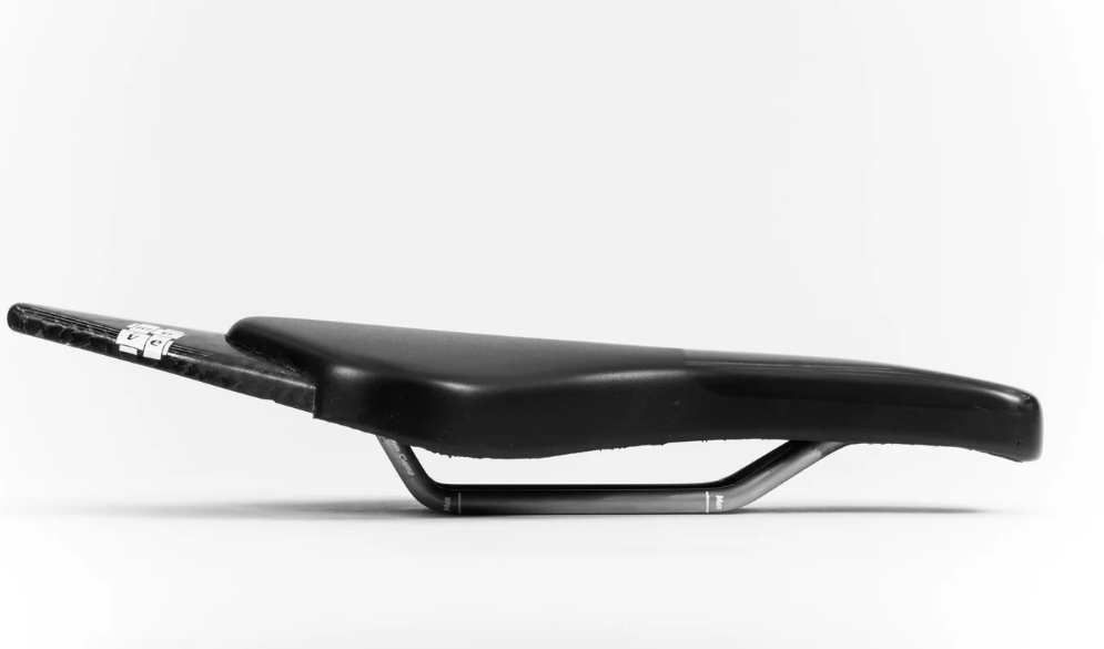 Wove V8 METAL Saddle